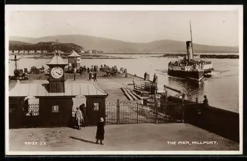 AK Millport, The Pier
