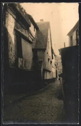 Foto-AK Oberlahnstein, Partie in einer engen Strasse