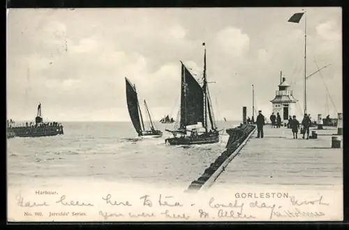 AK Gorleston, Harbour