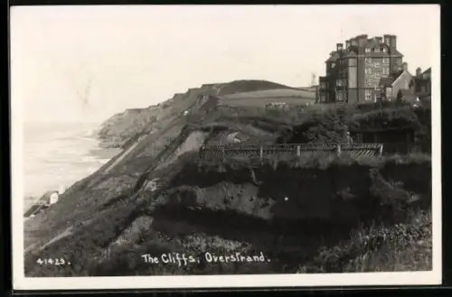 AK Overstrand, The Cliffs