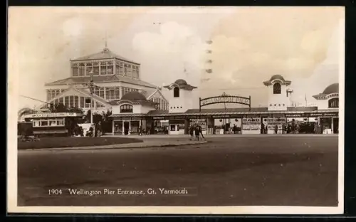 AK Great Yarmouth, Wellington Pier Entrance
