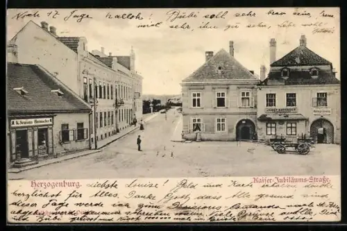 AK Herzogenburg, Kaiser-Jubiläums-Strasse mit Hutmacher K. Semanu