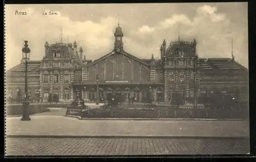 AK Arras, La Gare, Bahnhof