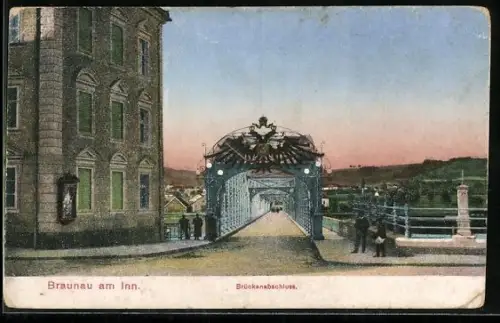 AK Braunau a. Inn, Brückenabschluss, Leute