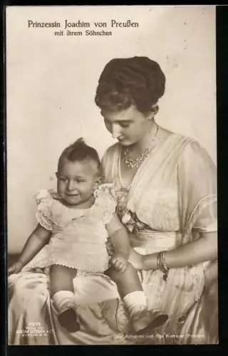AK Prinzessin Joachim von Preussen mit ihrem Söhnchen
