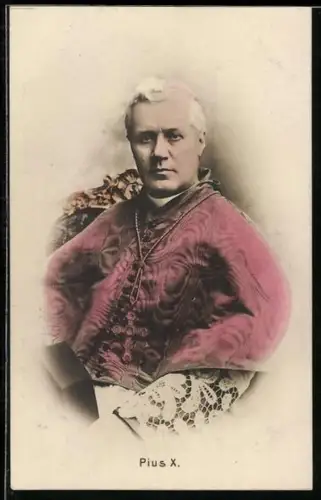 AK Papst Pius X., Portrait im sitzen