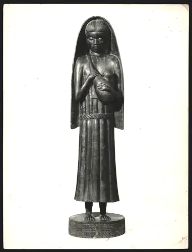 Fotografie Madonna mit Kind, Ebenholzstatue aus Britisch Ostafrika, Volkskunst, afrikanische Volkstypen