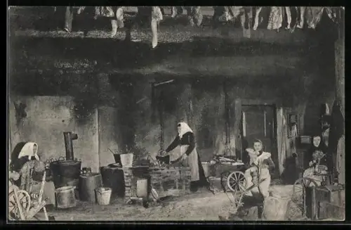 AK Lüneburger Heide, Feuerstelle eines Nieders. Bauernhauses, Tracht