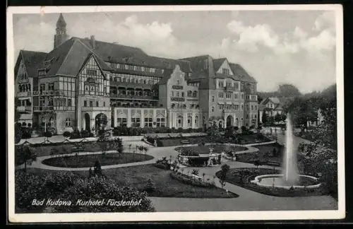 AK Bad Kudowa, Kurhotel Fürstenhof mit Springbrunnen und Gartenanlagen