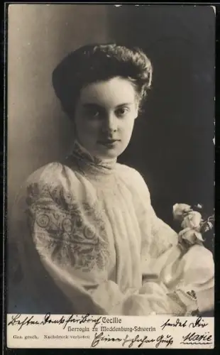 AK Portrait der jungen Herzogin Cecilie zu Mecklenburg-Schwerin