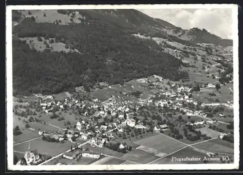AK Azmoos /SG, Flugzeugaufnahme des Ortes und Umgebung