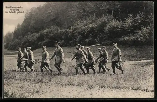AK Maschinengewehrabteilung ins Gefecht gehend
