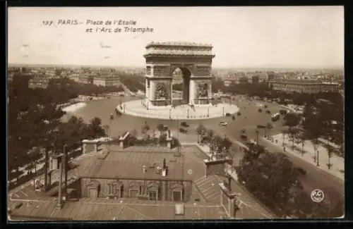 AK Paris, L`Arc de Triomphe, Triumphbogen mit La Place de L`Étoile, Sternplatz