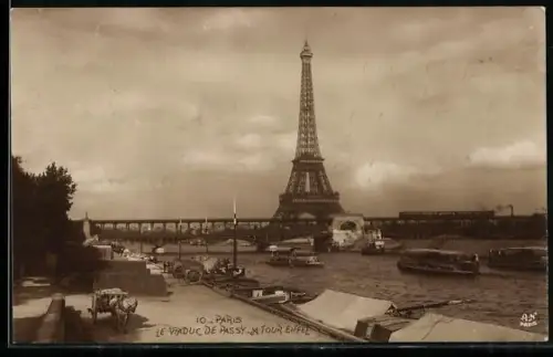 AK Paris, Le Viaduc de Passy - La Tour Eiffel, Eiffelturm und Brücke