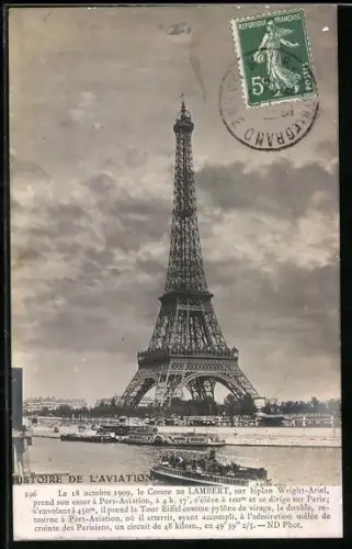 AK Paris, Histoire de l`Aviation, Comte de Lambert in Wright-Ariel-Flugzeug über dem Eiffelturm