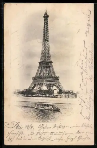 AK Paris, La Tour Eiffel, Eiffelturm mit Dampfer