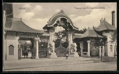 AK Berlin, Kleiner Bub vor dem zoologischen Garten