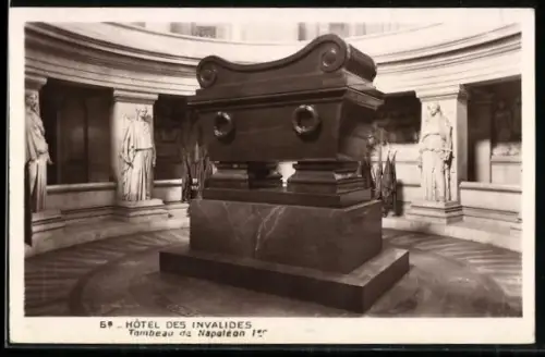AK Paris, Hôtel des Invalides, Tombeau de Napoleone 1er