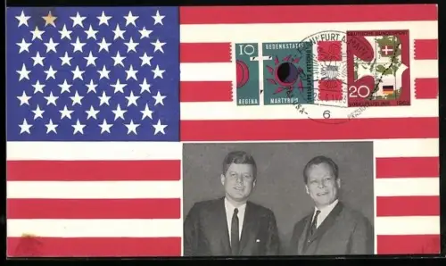 AK Portrait von John F. Kennedy mit einem Stars & Stripes-Passepartout