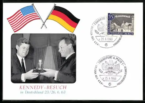 AK Portrait von John F. Kennedy mit US-amerikanischer und bundesdeutscher Flagge