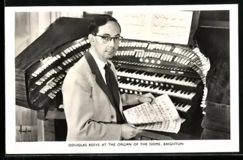 AK Douglas Reeve bei der Orgel des Doms in Brighton
