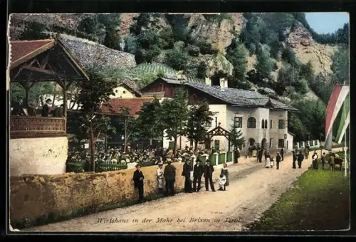 AK Brixen, Wirtshaus in der Mahr mit voller Terrasse