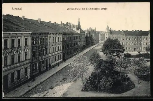 AK Stendal, Werner-Platz mit Frommhagen-Strasse