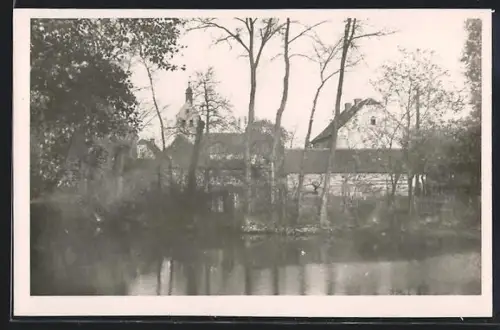 Foto-AK Zörbig, Kirche und Teich