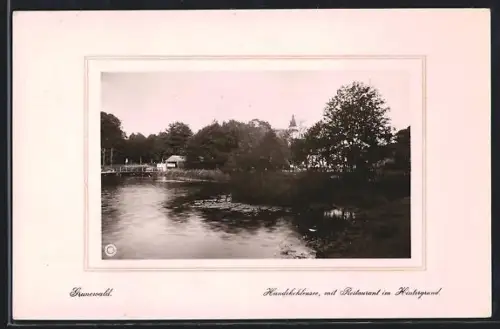 AK Grunewald, Hundekehlsee mit Restaurant im Hintergrund