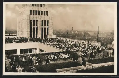 AK Berlin-Neukölln, Karstadt am Hermannplatz, Dachterrasse