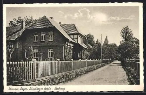 AK Munster-Lager /Lüneburger Heide, Blick in den Kirchweg