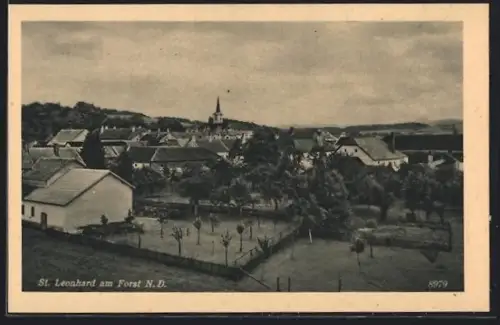 AK St. Leonhard am Forst /Niederdonau, Ortspanorama mit Kirche