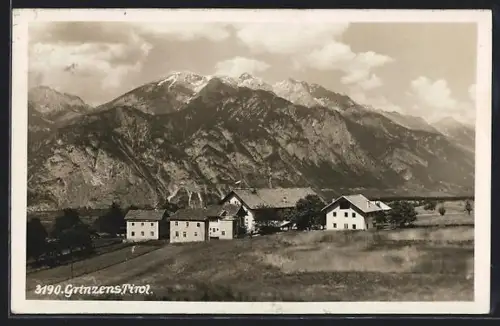 AK Grinzens /Tirol, Ortsansicht mit Bergpanorama