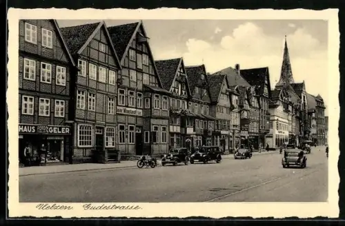 AK Uelzen, Gudestrasse mit Geschäften