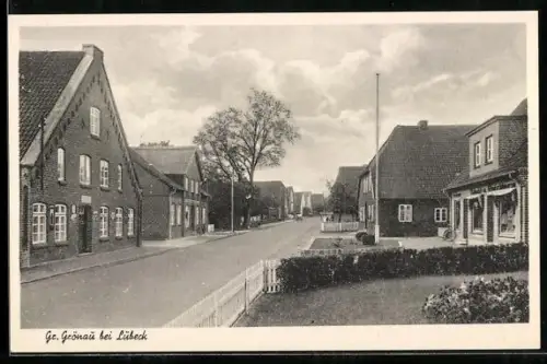 AK Gross Grönau b. Lübeck, Strassenpartie in Wohnsiedlung