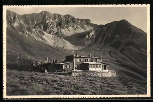 AK Parsennhütte, Panoramablick auf das Gebirge
