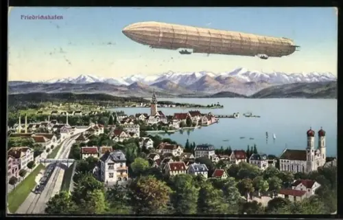 AK Zeppelin fliegt über Friedrichshafen