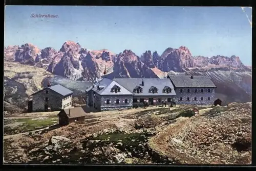 AK Schlernhäuser, Berghütte d. S. Bozen d. D. u. Ö. Alpenvereins, gegen die Rosengarten-Dolomiten