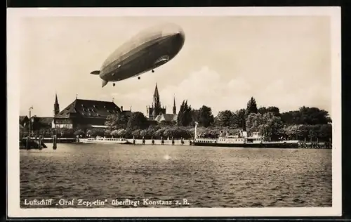 AK Konstanz, Luftschiff Graf Zeppelin überfliegt Bodensee