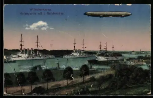 AK Wilhelmshaven, Zeppelin schwebt über dem 1. Kriegsschiff-Geschwader
