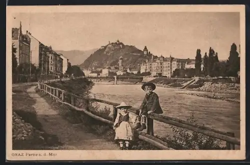 AK Graz, Partie an der Mur mit Kinderpaar