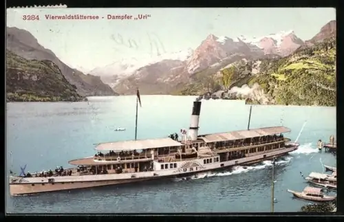 AK Vierwaldstätter See, Dampfer Uri in Fahrt