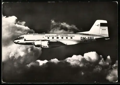 AK Mittelstreckenflugzeug IL-14 der Deutschen Lufthansa im Fluge