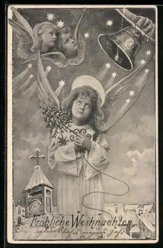 Künstler-AK Charles Scolik: Engel über einer verschneiten Stadt, darüber weitere Engel und eine Glocke