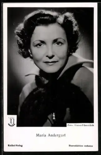 AK Schauspielerin Maria Andergast mit freundlichem Lächeln