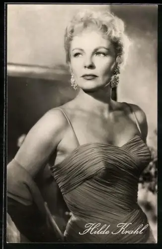 AK Schauspielerin Hilde Krahl mit Ohrringen in Mein Vater der Schauspieler