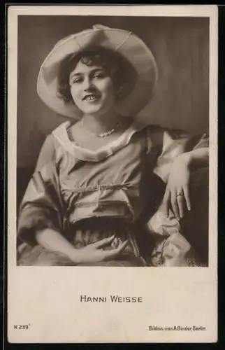 AK Schauspielerin Hanni Weisse charmant in Hut und Kleid
