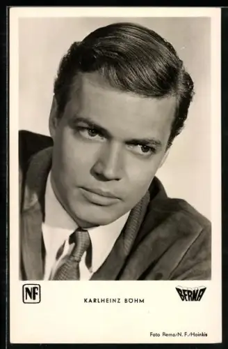 AK Schauspieler Karlheinz Böhm in schwarzweiss fotografiert