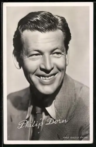 AK Schauspieler Philip Dorn mit lächelndem Gesicht