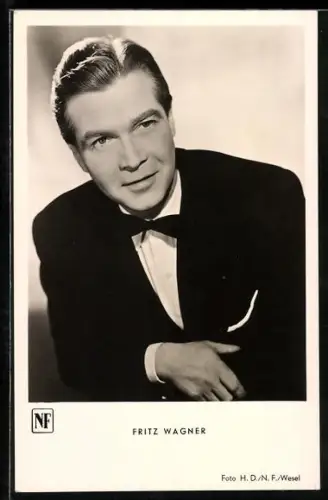 AK Schauspieler Fritz Wagner in schickem Smoking